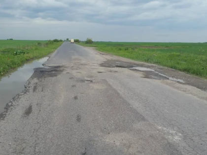 Liberalii îi acuză pe parlamentarii PSD de trafic de influenţă, fiindcă au adus bani pentru Arad