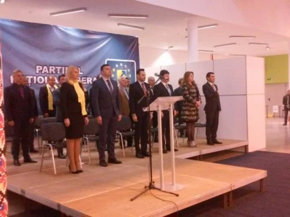 Liberalii pun “batista pe țambal” şi validează alegerile de la Arad