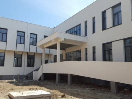 Liberalii vor să transforme noul spital din Lipova în unitate COVID! Cetățenii se opun cu vehemență