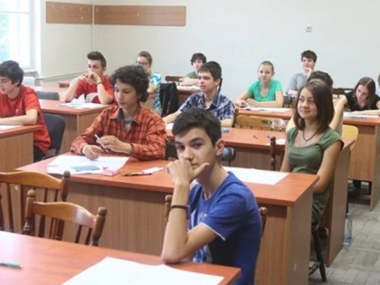 Liceele cu zero promovabilitate la BAC anul acesta nu mai pot înființa clase de a IX-a anul viitor