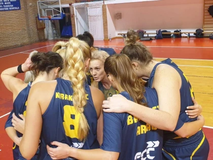 Liga Naţională de baschet continuă în weekend. Arădencele atacă podiumul, sub Tâmpa!