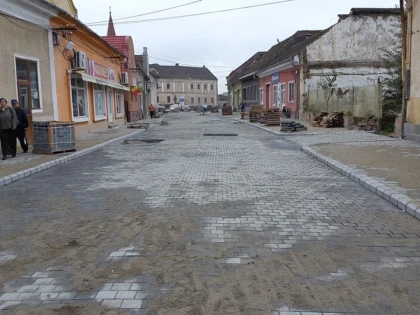 LIPOVA DEVINE UN ORAS EUROPEAN. INVESTITII FARA PRECEDENT IN INFRASTRUCTURA LOCALA (GALERIE FOTO)