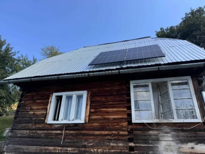 Locuitorii caselor izolate, fără curent, nu vor primi bani din PNRR pentru panouri solare
