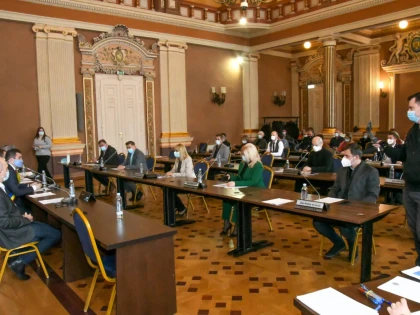 Lovitură grea pentru Bibarț și PNL. Proiectul privind renunțarea la Teatrul Vechi a fost respins în CLM