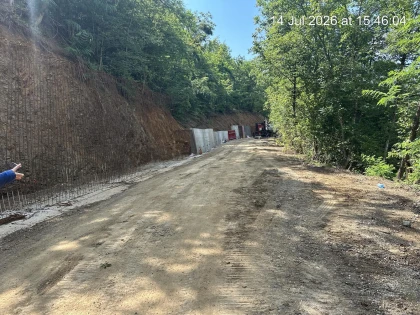Lucrări spectaculoase pe Drumul Regelui: 2,5 kilometri de ziduri de sprijin pe sectorul arădean