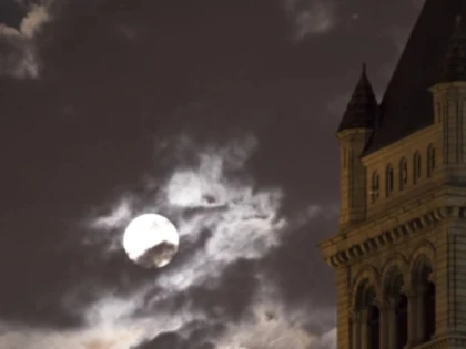 Luna, din ce în ce mai mică. Ce spun cercetătorii