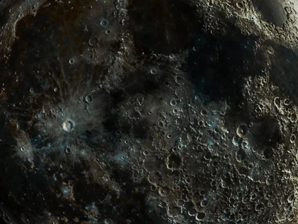 Luna, surprinsă într-o fotografie „imposibilă”