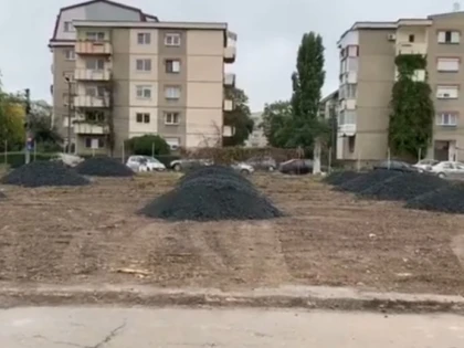 Lupaș acuză: „Tot mai mult miroase acest "parc Tricou Roşu" a afacere cu dedicație pe bani publici“