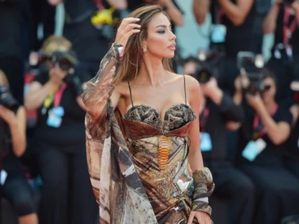 Mădălina Ghenea, jefuită în aeroportul Fiumicino din Roma