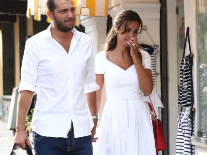 MĂDĂLINA GHENEA ŞI MATEI STRATAN S-AU MUTAT ÎMPREUNĂ