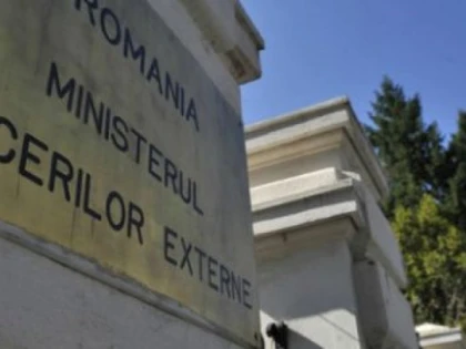 MAE le recomandă românilor să efectueze doar călătoriile esenţiale