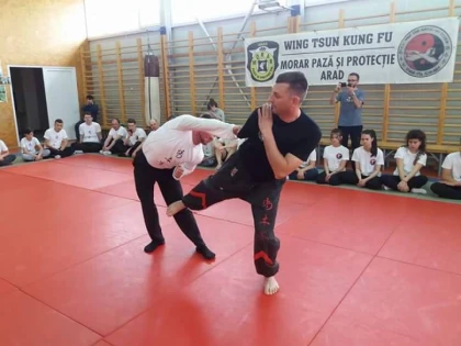 Maestrul Valentin Macsim, instructor în stilul lui Bruce Lee