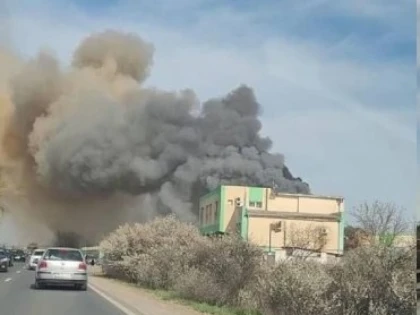 Mai multe detașamente din județul Arad intervin la un incendiu în Timișoara