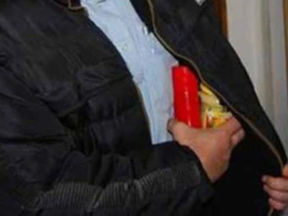 MAI MULTE PERSOANE SUNT CERCETATE PENTRU CA AU FURAT DIN MAGAZINE