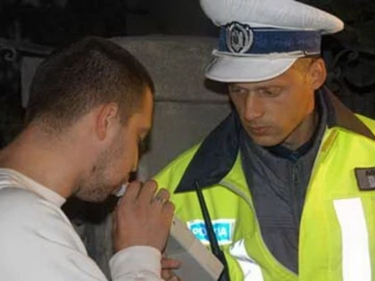 MAI MULTE PERSOANE SUNT CERCETATE PENTRU INFRACTIUNI IN TRAFIC