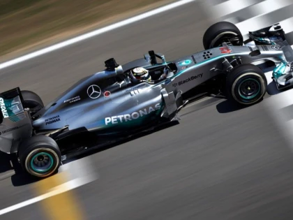MARELE PREMIU AL CHINEI: LEWIS HAMILTON VA PLECA DIN POLE-POSITION