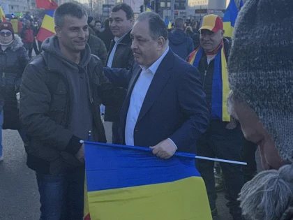 Marian Vanghelie a prostestat la Arestul Central ca să îl elibereze pe Călin Georgescu