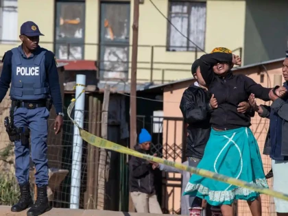 Masacru într-un bar din Africa de Sud: 15 morți