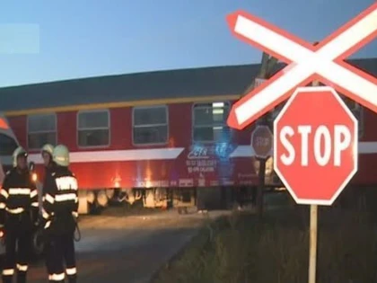 MAȘINĂ LOVITĂ DE TREN, ÎN MICĂLACA