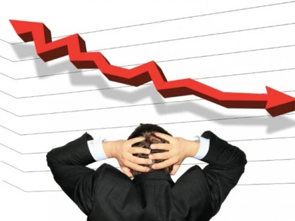Măsurile de austeritate au dus mica economie în prăpastie