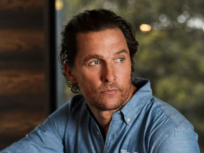 Matthew McConaughey o ia pe urmele lui Reagan