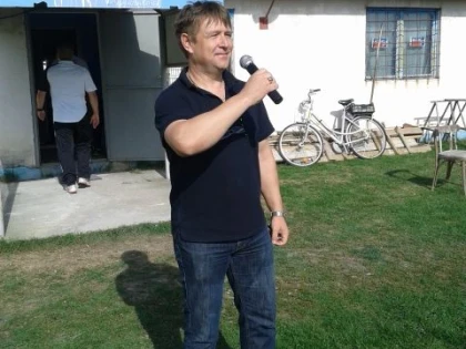 MECI CU DE TOATE LA MINDRULOC
