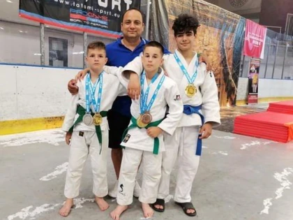 Medalii arădene pe tatami la festivalul judoului juvenil de la Budapesta