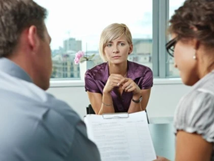 Mergi la interviuri și ești refuzat din start? Greșelile din CV s-ar putea să fie dușmanul tău