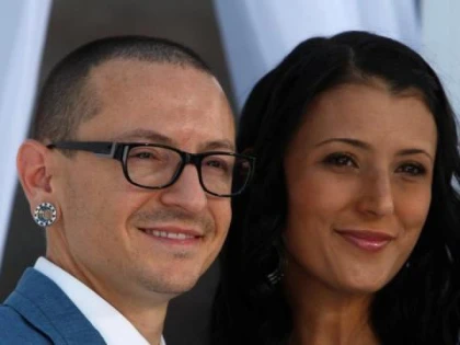Mesajul emoționant al soției solistului Linkin Park, după decesul acestuia