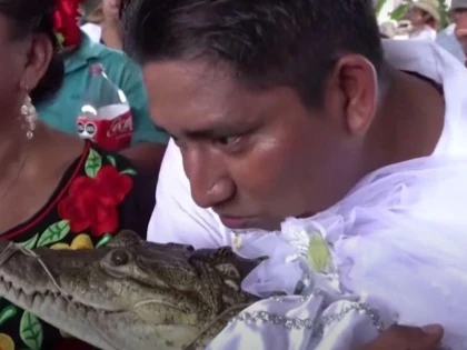 Mexic: Un primar s-a însurat cu un crocodil