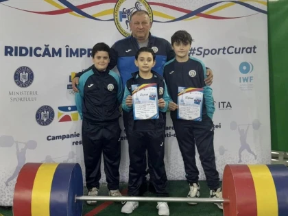 Micii halterofili de la CSȘ Gloria Arad s-au remarcat la selecția juniorilor III