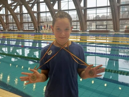 Micii înotători ai CSM Arad s-au remarcat la etapele regionale ale Campionatului Național (FOTO)