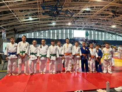 Micii judoka ai Gloriei Arad s-au remarcat pe tatami, la Szeged
