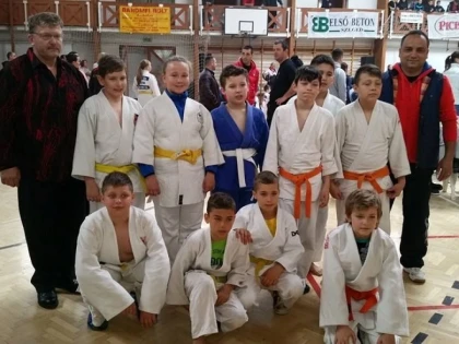 MICII JUDOKA ARADENI AU CUCERIT MEDALII IN UNGARIA