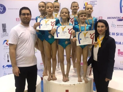 Micile gimnaste arădene au debutat în acest an cu trei medalii naţionale!