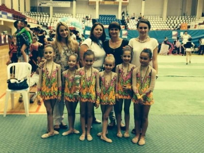 MICILE GIMNASTE DE LA CSM ARAD, MEDALIATE LA CAMPIONATELE NATIONALE DE RITMICA