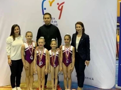Micile gimnaste de la CSM Arad sunt vicecampioane naționale