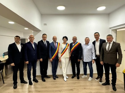 Mihai Fifor: Acord trilateral de cooperare între Pâncota, Glodeni, republica Molodova și Vălenii de Munte