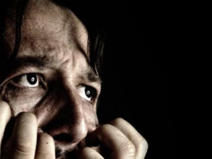 MII DE BARBATI AU FOST VICTIMELE ACESTEI EPIDEMII DE ISTERIE IN MASA. CE ESTE SINDROMUL KORO