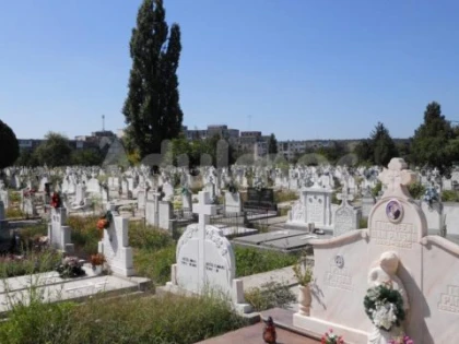 Mii de locuri de veci fără concesiune. Gospodărirea Comunală îi așteaptă pe arădeni să încheie noi contracte