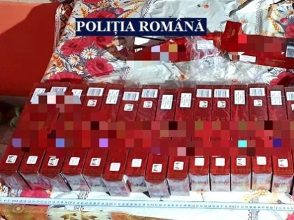 Mii de țigări de contrabandă și baterie de artificii, la un locuitor din Sântana