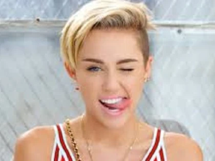 Miley Cyrus a cântat într-o stație de metrou