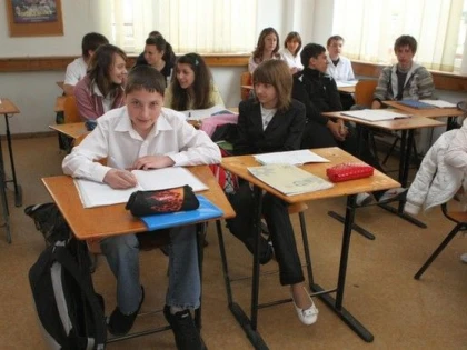 Ministerul Educației vrea reintroducerea tezelor unice