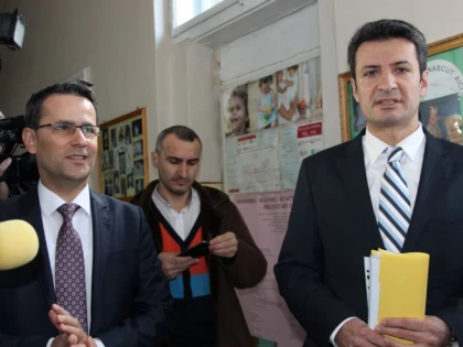 MINISTRUL SANATATII: ARADUL VA PRIMI UN RMN SI SAPTE INCUBATOARE