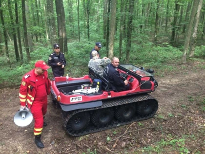 Minune la Milova! Bătrânul dispărut de două zile a fost găsit în viață, în pădure