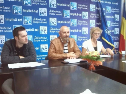 MIRCEA PURCARU: "PRIMARUL FALCA SE FOLOSESTE DE PUTERE IN SCOPURI ELECTORALE"