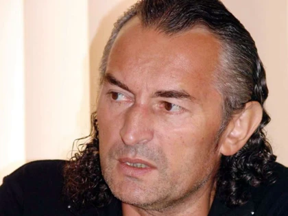 MIRON COZMA: "AM ARS LUMANARILE DE LOGODNA"!