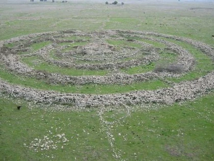 MISTERUL CELOR PESTE 40.000 DE TONE DE PIETRE DIN LEVANT