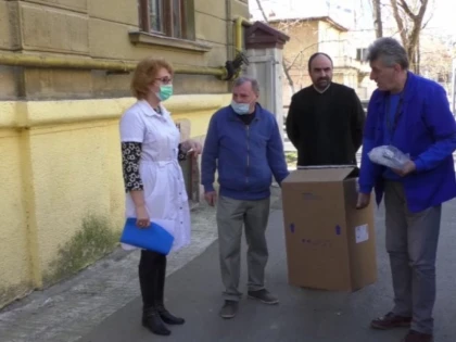 Mitropolia Banatului a donat două concentratoare de oxigen Spitalului CFR