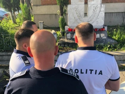 Moment de reculegere în Arad, în memoria polițistului timișean împușcat mortal